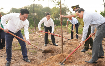 TP Huế phát động “Tết trồng cây đời đời nhớ ơn Bác Hồ”
