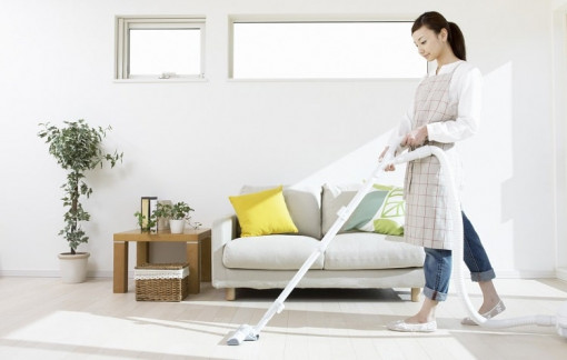 Bị con coi thường vì mẹ chỉ ở nhà, không làm ra tiền