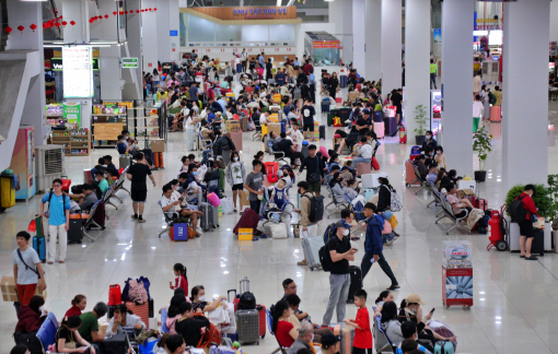 Hơn 14 triệu lượt hành khách đi lại trong 9 ngày tết ở TPHCM