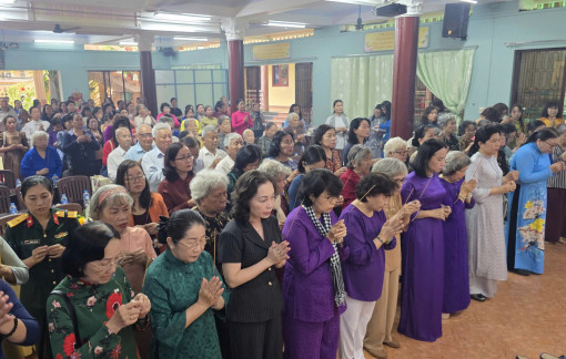 Phụ nữ TPHCM tưởng niệm cán bộ, chiến sĩ Ban phụ vận Sài Gòn – Gia Định