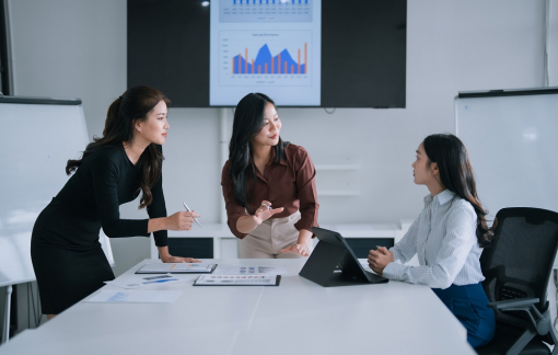 8/3: Giữa những lời tán thưởng, điều phụ nữ thật sự mong chờ là gì?