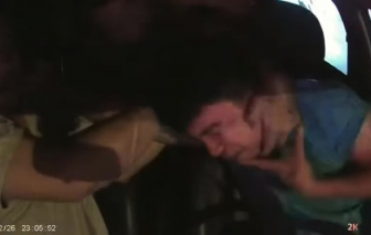 Công an làm việc với nam hành khách hành hung tài xế taxi