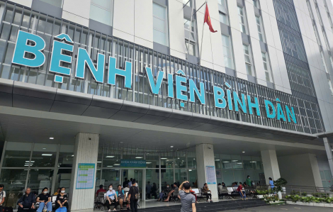 Bệnh viện Bình Dân đón nhận Huân chương Lao động hạng Nhì