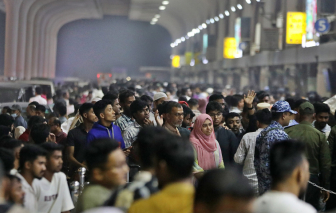 Chiến sự Trung Đông gây hỗn loạn hàng không thế giới