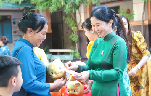 Phường Bình Tân phát động phong trào nuôi heo đất