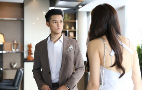 Gần 50 tuổi rồi, sao tôi vẫn ghen như cô gái mới cưới