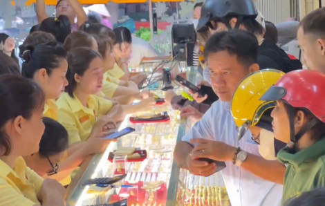 Giá vàng ngày 2/3: Vàng trong nước và thế giới đều tăng sốc giữa căng thẳng Mỹ - Iran