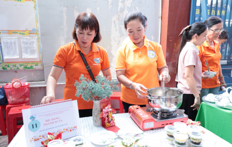 Rộn ràng ngày hội 8/3 tại phường Bình Lợi Trung