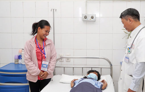 Kịp thời cứu sống bé gái 7 tuổi bị rắn độc cắn