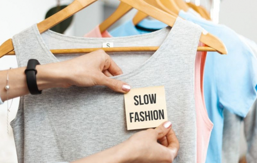 Tủ đồ tối giản và cuộc "cách mạng" thời trang chậm