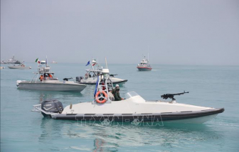 Iran tuyên bố tấn công mọi tàu thuyền qua Eo biển Hormuz, giá dầu lên 200 USD/thùng