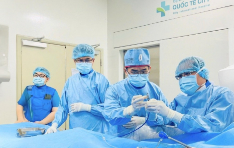 Cụ bà 99 tuổi hồi sinh ngoạn mục nhờ chiếc máy nhỏ xíu trong buồng tim