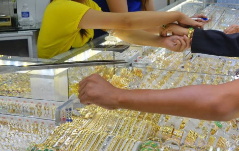 Giá vàng, bạc đồng loạt giảm mạnh sau phiên tăng sốc