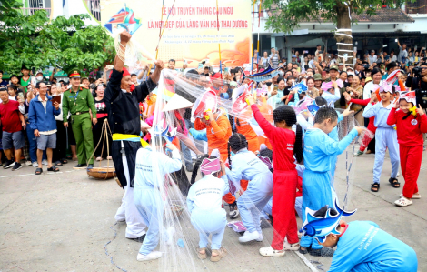 Lễ hội truyền thống trước bài toán an toàn, văn minh