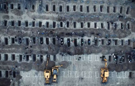 Những nấm mồ nhỏ và nỗi đau của các bà mẹ trong cuộc chiến Trung Đông