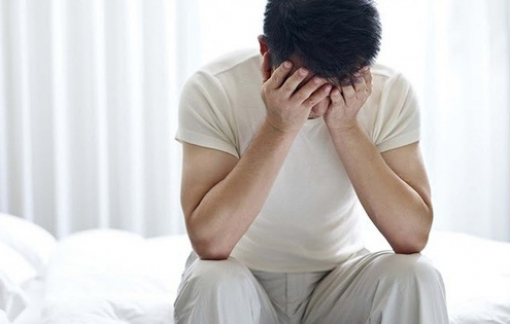 Cơ thể khỏe mạnh, nam thanh niên vẫn tin mắc bệnh lạ tới mức cứng đờ người