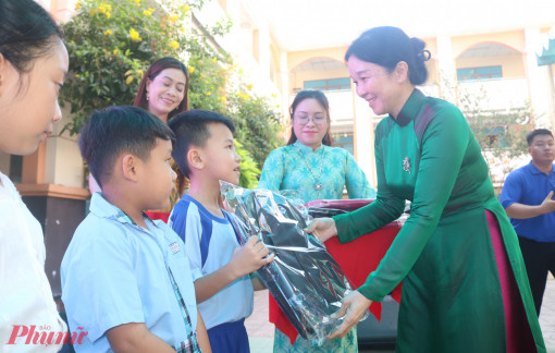 Tháng Ba không hoa và những hành động thiết thực vì cộng đồng