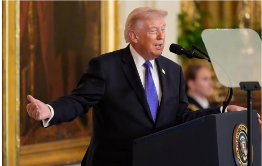 Tổng thống Donald Trump cảnh báo cuộc chiến ở Iran sẽ kéo dài