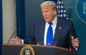 Tổng thống Trump tuyên bố đã 'quá muộn' để đàm phán với Iran