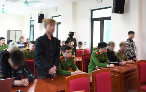 Triệu tập nghi phạm chém lìa cánh tay người đi đường ở Phú Thọ