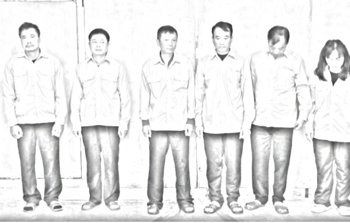 Hoãn phiên tòa xét xử cựu cán bộ phường nhận tiền, cho xây nhà trái phép