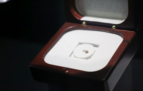 Bảo tàng giấy gây chú ý với cuốn sách nhỏ nhất thế giới