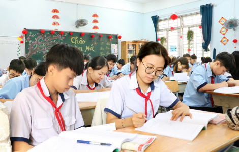 Dự kiến thi lớp Mười sớm, trường THCS tăng tốc ôn tập cho học sinh