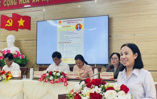 Chủ tịch Hội LHPN TPHCM Võ Ngọc Thanh Trúc cam kết quan tâm sinh kế và an sinh xã hội cho người dân