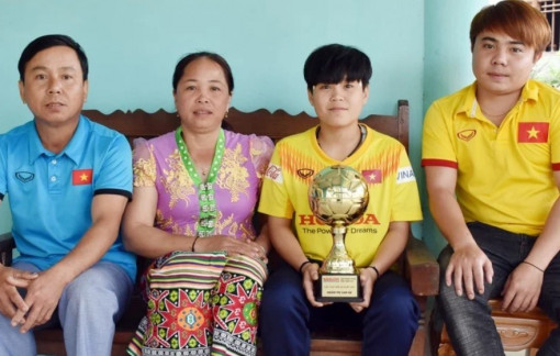 Ngân Thị Vạn Sự - người hùng 'nấm lùn' của đội tuyển bóng đá nữ Việt Nam