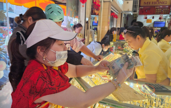 Giá vàng ngày 6/3: Sáng giảm mạnh, chiều bất ngờ tăng trở lại
