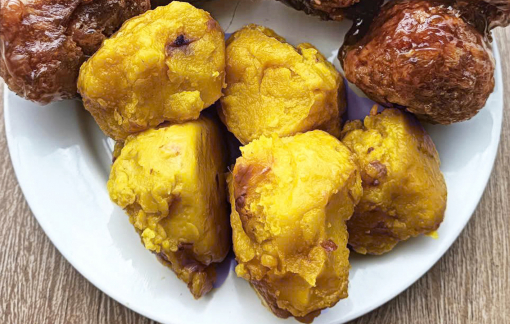 Bánh nghệ chợ quê