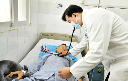 Nắng nóng, nhiều người nhập viện