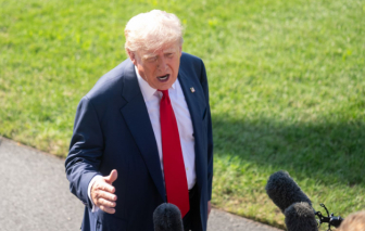 Phản ứng của Tổng thống Trump trước thông tin Nga cung cấp tình báo cho Iran