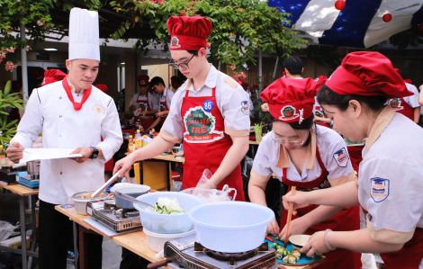 TPHCM: 339 học sinh tranh tài tại hội thi Khéo tay kỹ thuật