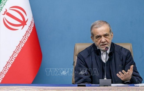 Tổng thống Iran bất ngờ xin lỗi các nước láng giềng, nêu điều kiện không tấn công