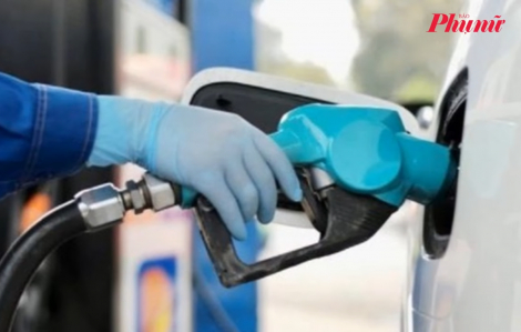 Xăng RON95 tăng gần 5.000 đồng, dầu diesel lần đầu vượt 30.000 đồng/lít