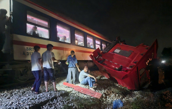 Khởi tố vụ tài xế xe container cố tình vượt rào chắn đường sắt