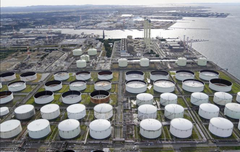 G7 cân nhắc tung ra thị trường khoảng 400 triệu thùng dầu từ kho dự trữ