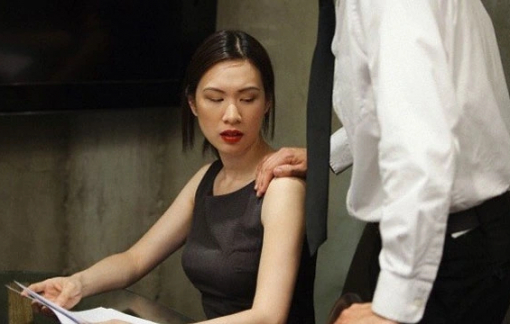 Nghe vợ khen sếp, chồng thấy bất an