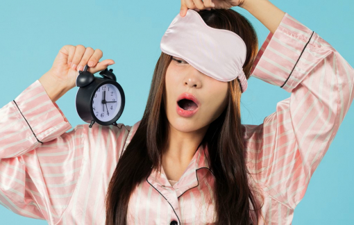 Nghe tiếng mưa rơi để dễ ngủ, chuyên gia cảnh báo mối nguy cho não bộ