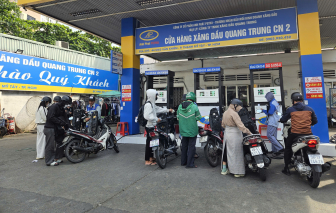 Giá xăng giảm gần 4.000 đồng/lít từ 22g đêm 11/3