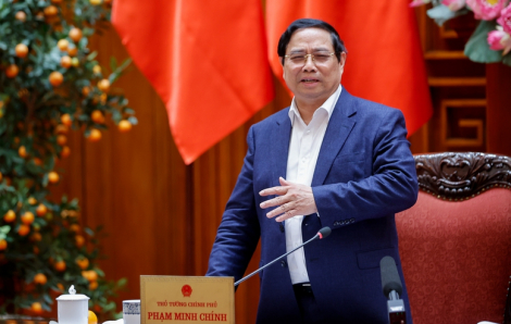 Thủ tướng: Sử dụng ngay Quỹ bình ổn giá xăng dầu; dứt khoát không để thiếu năng lượng trong mọi hoàn cảnh