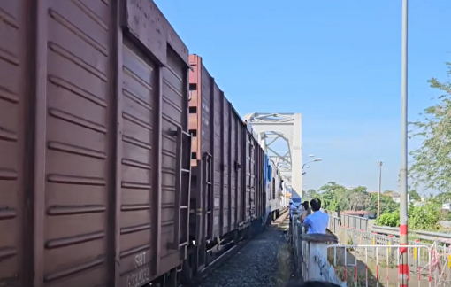 Cầu Ghềnh khắc phục xong, đường sắt Bắc - Nam thông tuyến