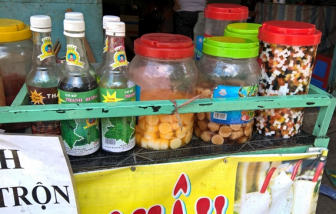 Đà Nẵng: 13 học sinh nghi ngộ độc do uống trà sữa mua ở gần trường