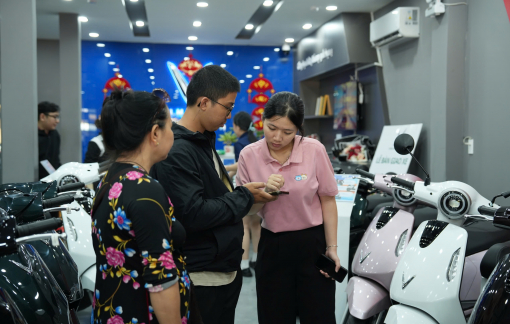Nhiều cửa hàng xe máy điện tại TPHCM thiếu hàng do lượng khách mua tăng đột biến