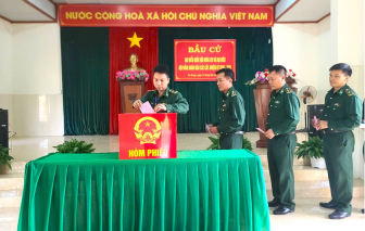 Cử tri nơi tuyến đầu biên giới Đắk Lắk bầu cử sớm