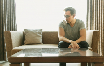 Giả nghèo để thử lòng nhà gái