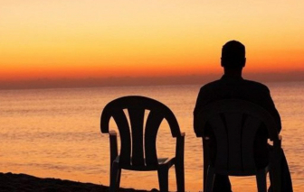 Không thể già đi cùng nhau