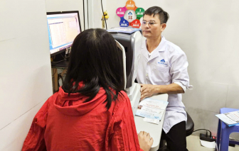 Rát mắt khi nhìn máy tính: Đừng chủ quan!