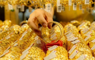 Giá vàng ngày 16/3: Vàng thế giới rớt khỏi mốc 5.000 USD/ounce, vàng trong nước chao đảo